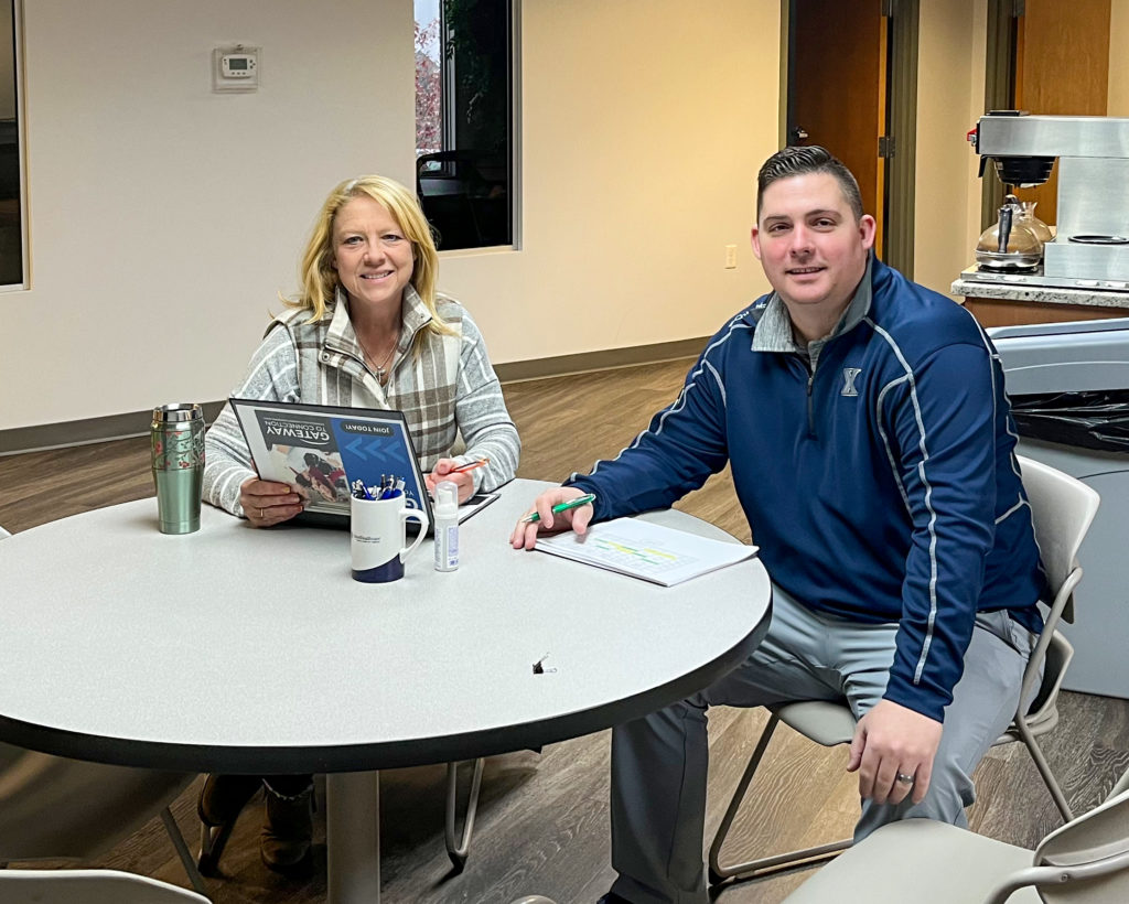 Cuyahoga Falls Chamber members Neil Lindgren, Westfield Bank, and Cheryl Myatt, CC Realty and Property Management, working together at the Chamber’s Gateway to make Cuyahoga Falls a stronger community!